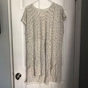 Eileen Fisher 100% linen Tunic